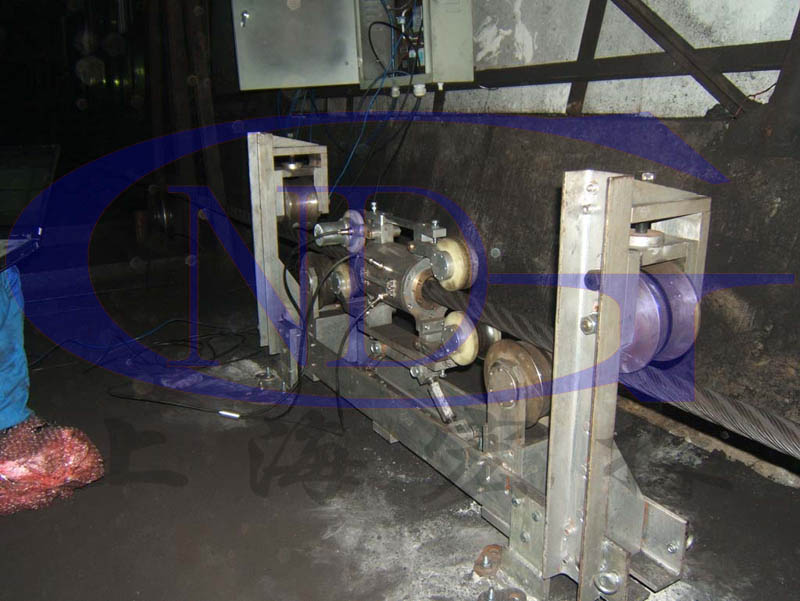 鋼絲繩無損在線監(jiān)控現場